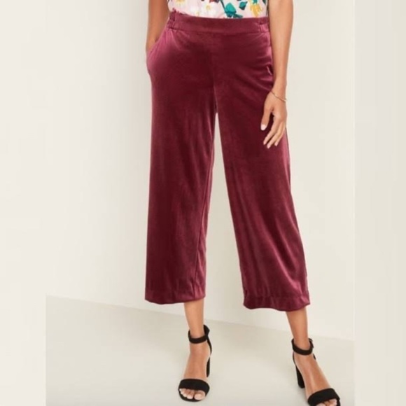 Old Navy Pants - Old Navy Wide Leg Soft Velvet Pants S